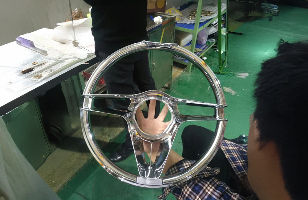 Automotive handpiece